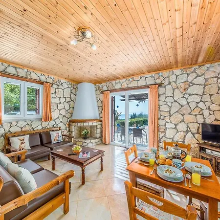 Margarita Villa *